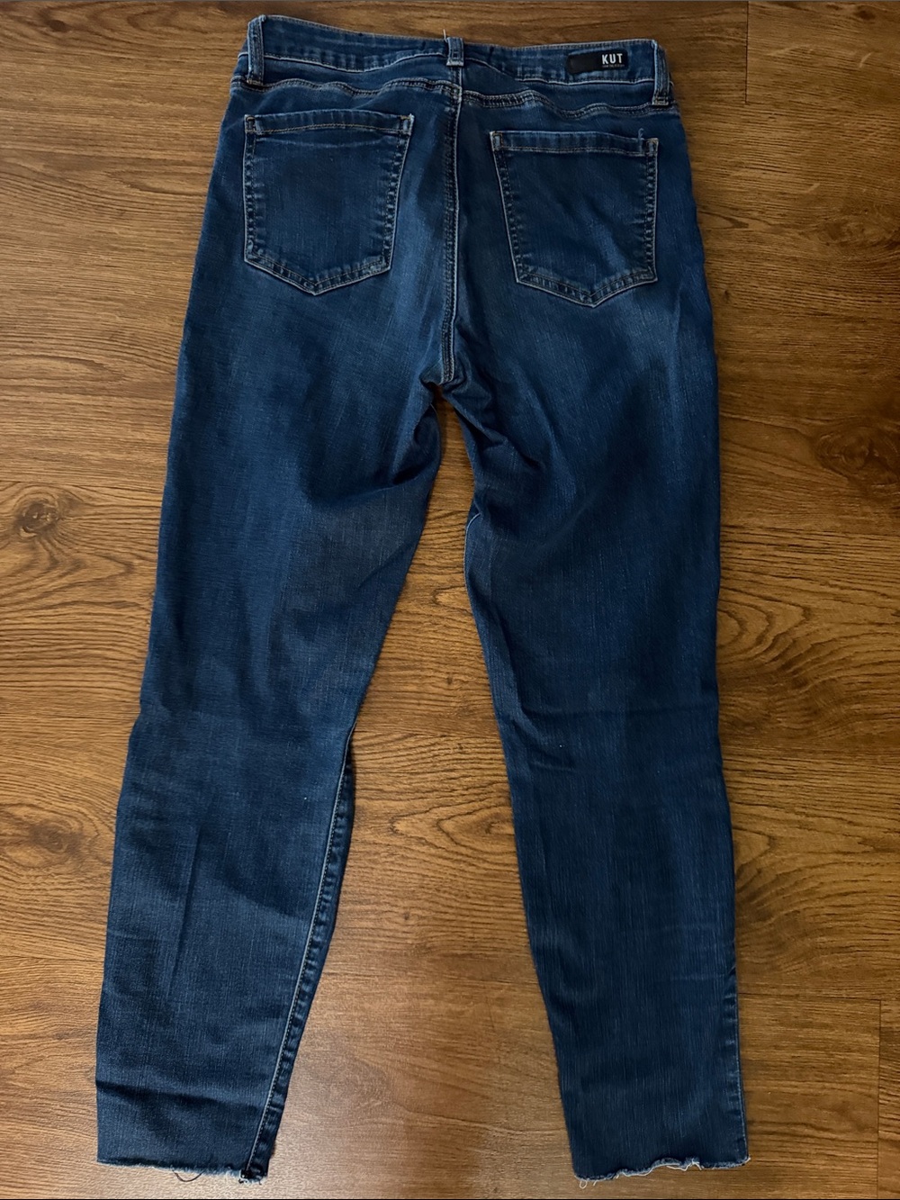 Kut from the Kloth Indigo Skinny High-Rise Jeans with Raw Hem - Picture 5 of 6